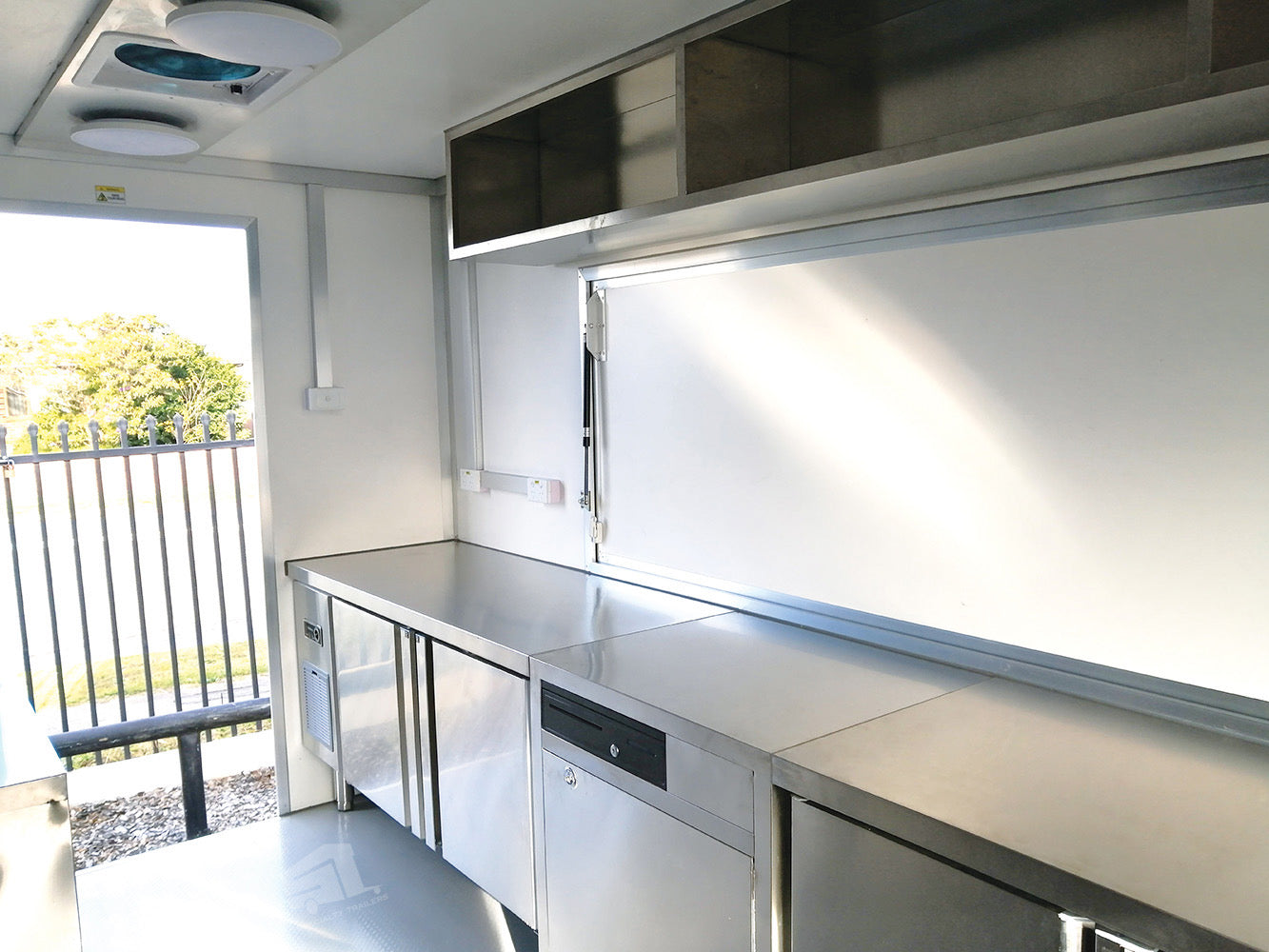 Food Trailer 4 Meter FT-4M