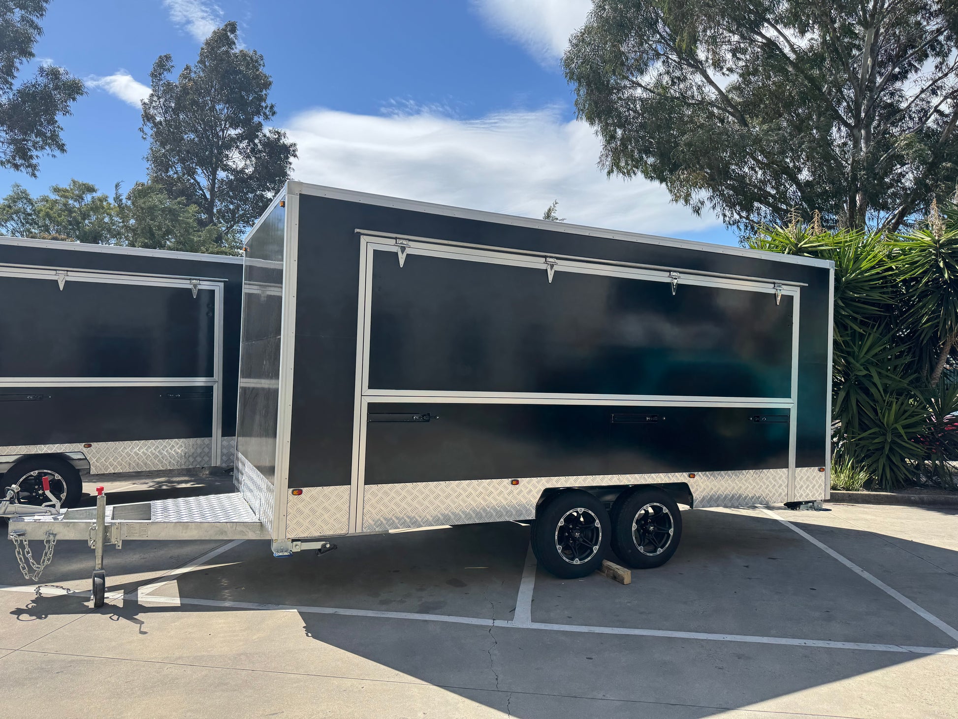Merchandise Retail Trailer MT-5M