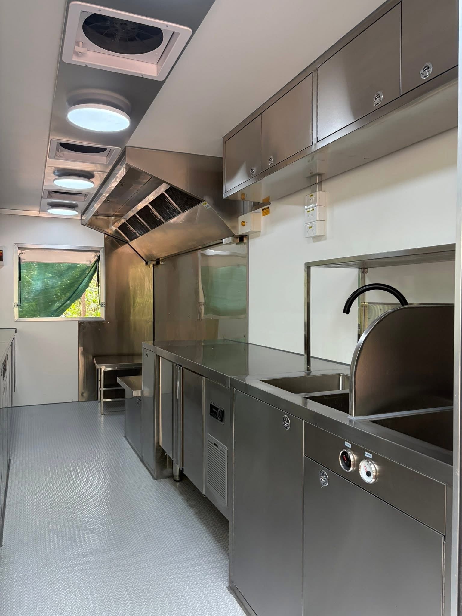 Food Trailer 5 Meter FT-5M